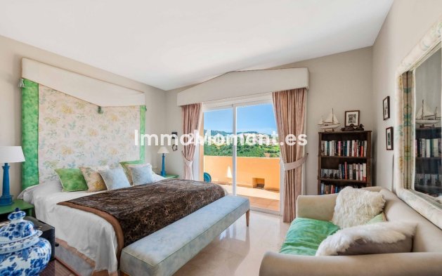 Resale - Apartment - Marbella - Elviria