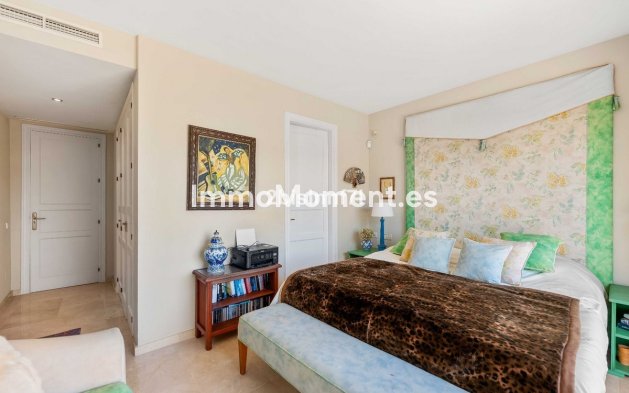 Resale - Apartment - Marbella - Elviria