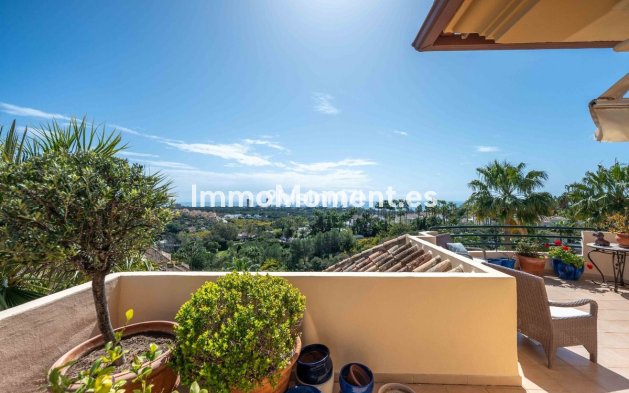 Resale - Apartment - Marbella - Elviria