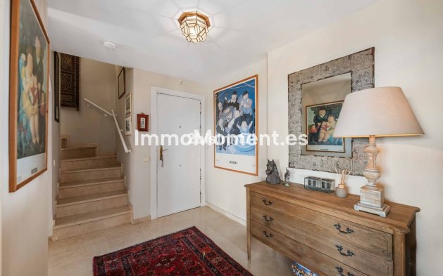 Resale - Apartment - Marbella - Elviria