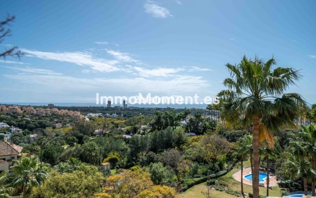 Resale - Apartment - Marbella - Elviria