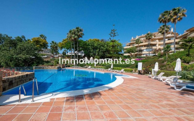 Resale - Apartment - Marbella - Elviria