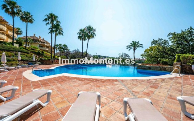 Resale - Apartment - Marbella - Elviria