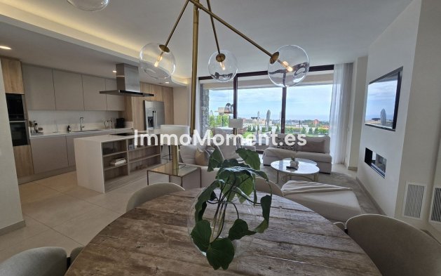 Resale - Apartment - Benahavís - Benahavís Centro