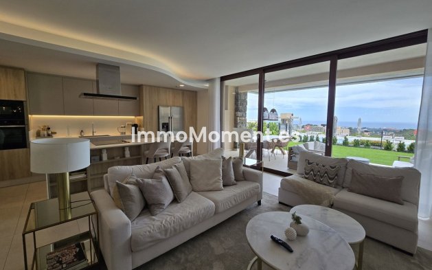 Resale - Apartment - Benahavís - Benahavís Centro