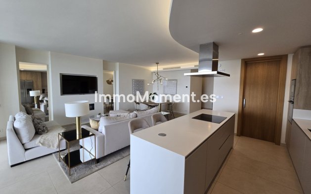 Resale - Apartment - Benahavís - Benahavís Centro