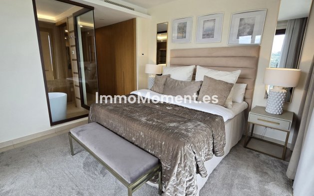 Resale - Apartment - Benahavís - Benahavís Centro