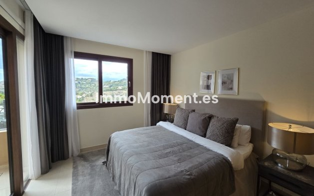 Resale - Apartment - Benahavís - Benahavís Centro