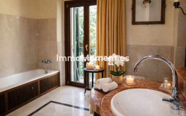 Revente - Villa - Sotogrande - Sotogrande Costa