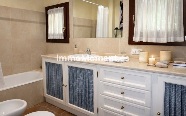 Revente - Villa - Sotogrande - Sotogrande Costa