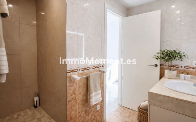 Wiederverkauf - Wohnung - Marbella - Puerto Banús