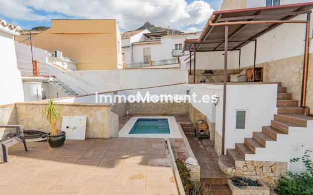 Reventa - Villa - Interior  - Pizarra