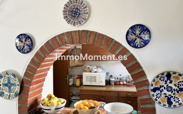 Resale - Country house - Estepona - New Golden Mile