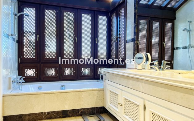 Wiederverkauf - Wohnung - Marbella - Nueva Andalucía