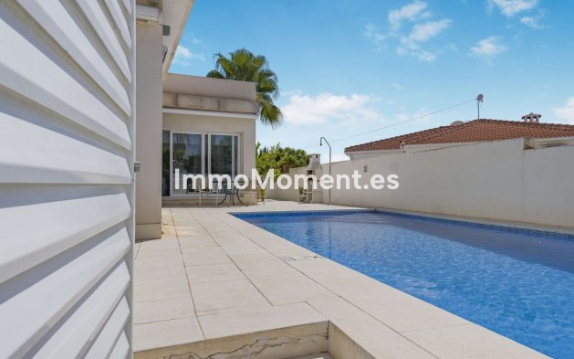 Wiederverkauf - Villa - Orihuela - Mil Palmeras