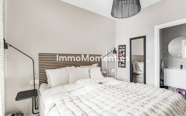 Wiederverkauf - Villa - Orihuela - La Zenia