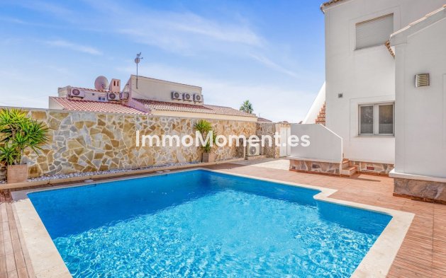 Wiederverkauf - Villa - Orihuela - Orihuela Costa