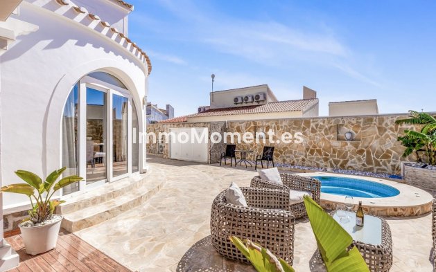 Wiederverkauf - Villa - Orihuela - Orihuela Costa