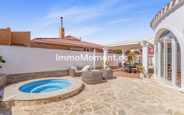 Wiederverkauf - Villa - Orihuela - Orihuela Costa