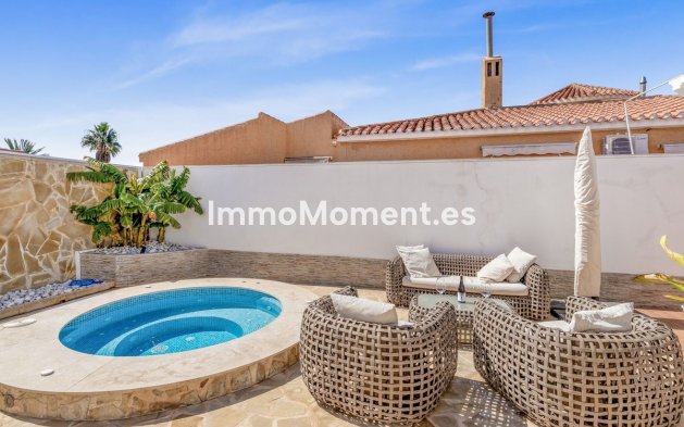 Wiederverkauf - Villa - Orihuela - Orihuela Costa