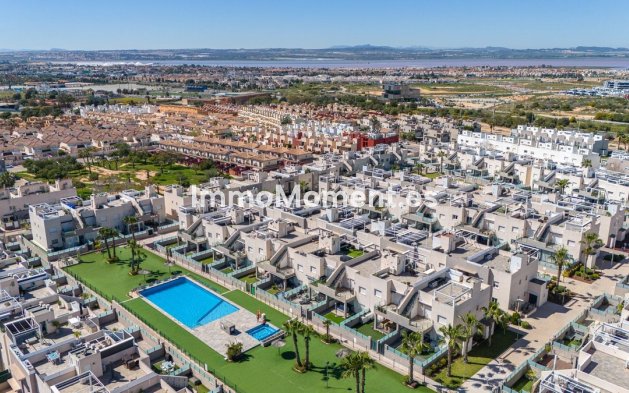 Reventa - Apartamento - Torrevieja - Aguas Nuevas