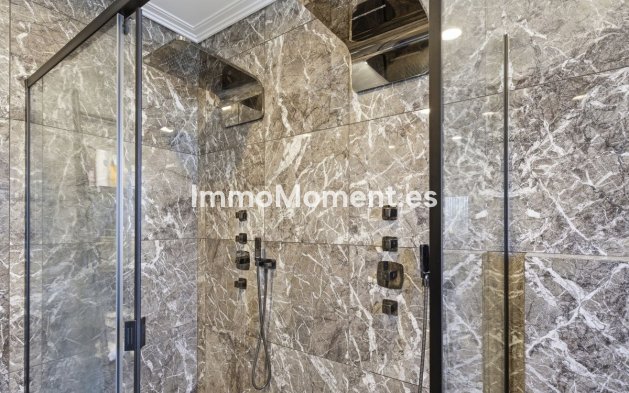 Wiederverkauf - Villa - Orihuela - La Zenia