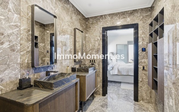 Wiederverkauf - Villa - Orihuela - La Zenia