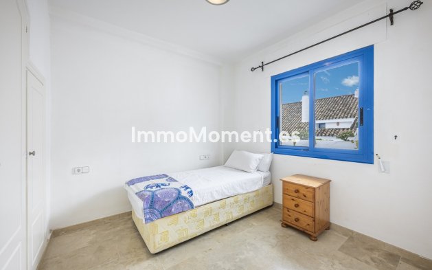 Resale - Apartment - Manilva - La Duquesa