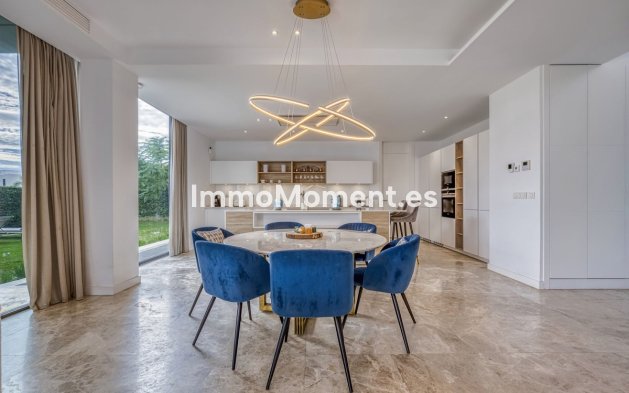 Wiederverkauf - Villa - Estepona  - Estepona Centro