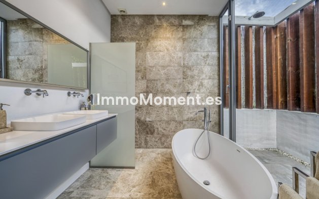 Wiederverkauf - Villa - Estepona  - Estepona Centro