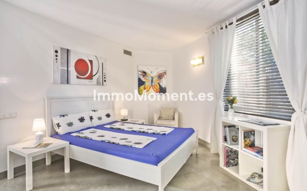 Reventa - Villa - Marbella - Elviria