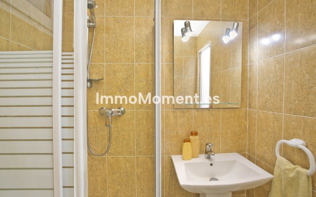 Reventa - Villa - Marbella - Elviria