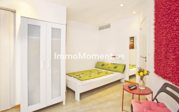 Reventa - Villa - Marbella - Elviria