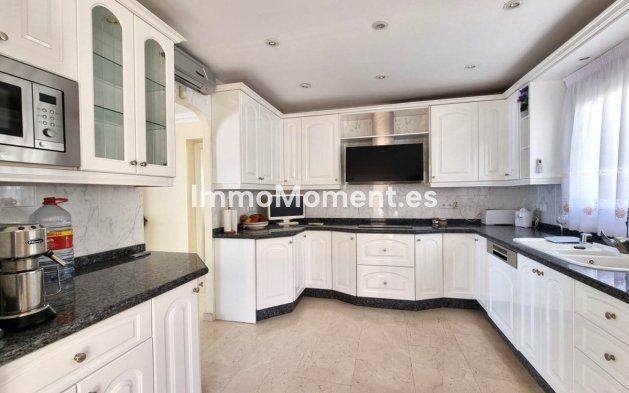 Revente - Villa - Benalmadena - Benalmadena Centro