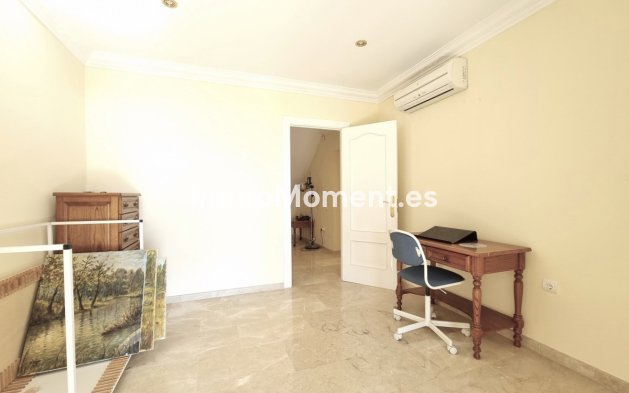 Revente - Villa - Benalmadena - Benalmadena Centro