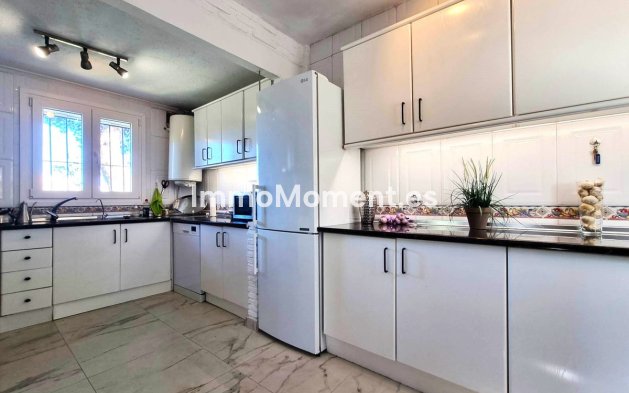 Wiederverkauf - Villa - Benalmadena - Benalmadena Centro