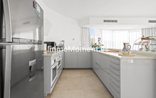 Wiederverkauf - Villa - Marbella - Marbesa