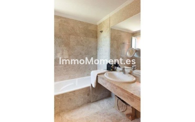 Wiederverkauf - Villa - Marbella - Marbella Centro