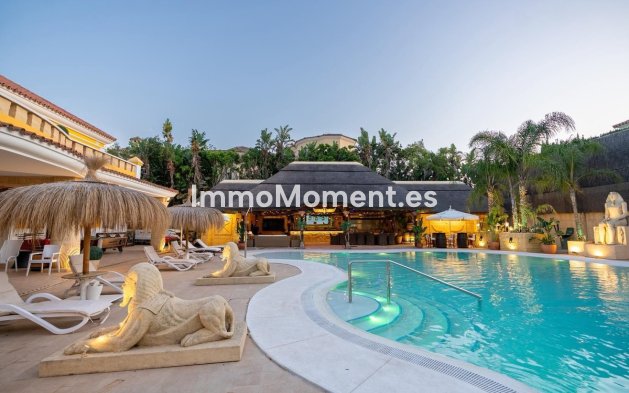 Resale - Detached villa - Sotogrande