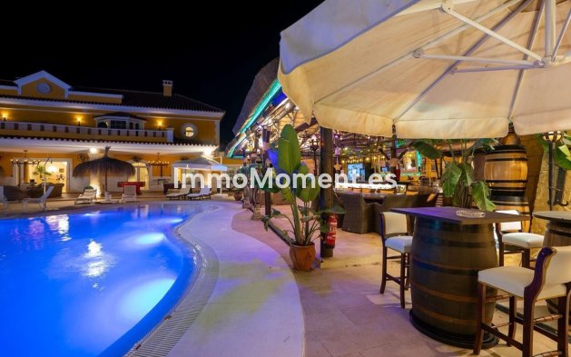 Resale - Detached villa - Sotogrande