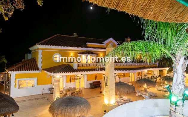 Resale - Detached villa - Sotogrande