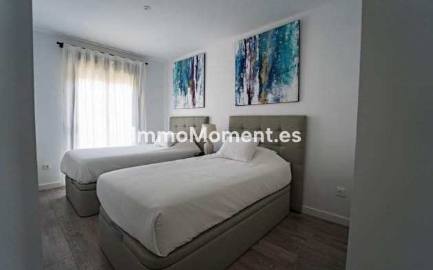 Wiederverkauf - Villa - Estepona  - Cancelada