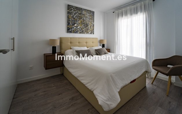 Wiederverkauf - Villa - Estepona  - Cancelada