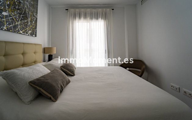 Wiederverkauf - Villa - Estepona  - Cancelada