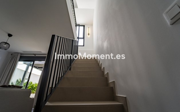 Wiederverkauf - Villa - Estepona  - Cancelada