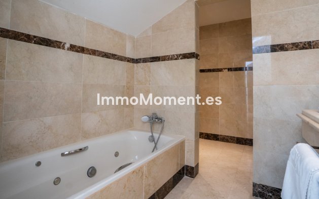 Wiederverkauf - Wohnung - Marbella - Puerto Banús