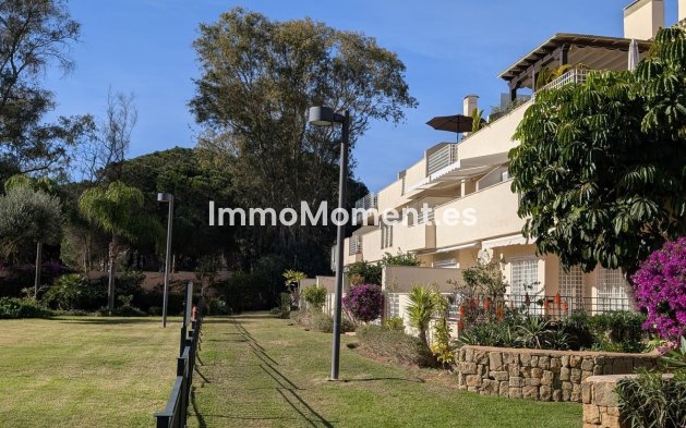 Resale - Apartment - Marbella - Elviria