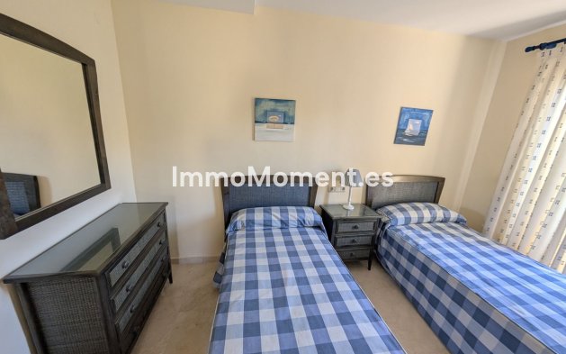 Resale - Apartment - Marbella - Elviria