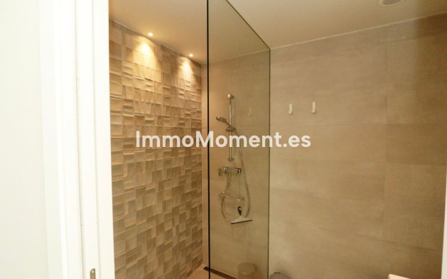 Reventa - Villa independiente - Finestrat
