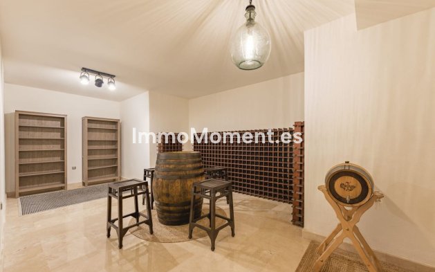 Revente - Villa - Marbella - Nueva Andalucía